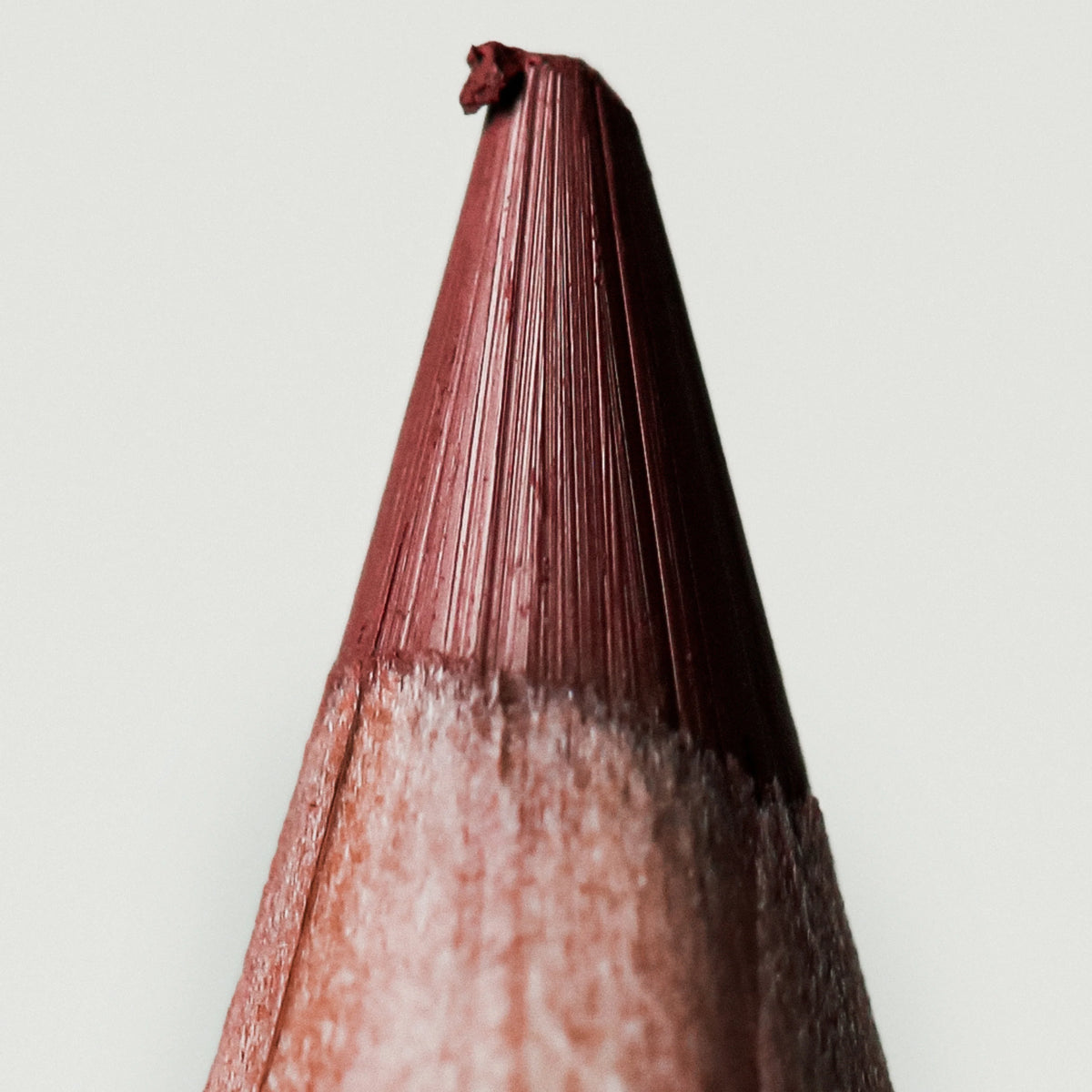 ÂN- DEFINE Ceramide Liner Shade:  Bruised Rhubarb